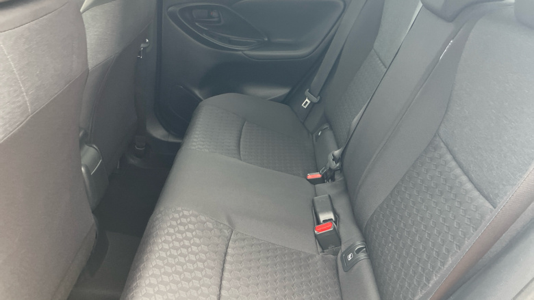 Toyota Yaris 1.5 Hybrid Design 5dr CVT Hybrid Hatchback